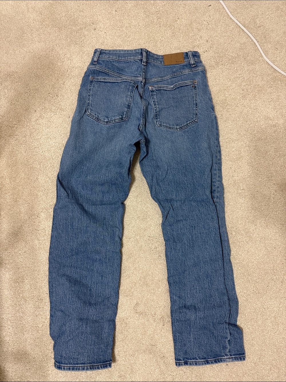 Madewell Curvy 90’s Straight Leg Jeans in Medium Blue Wash - Picture 8 of 8
